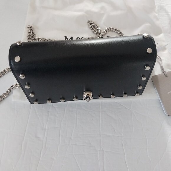 Alexander McQueen Skull Leather Chain Crossbody Black - Picture 7 of 10